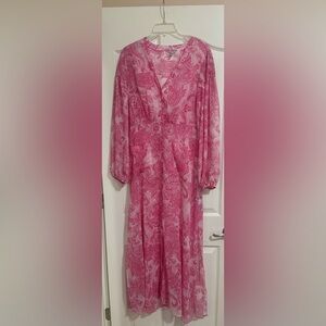 Women’s GUESS Paisley Pink‎ Princesss Fairy Button Down Duster. Size Medium.